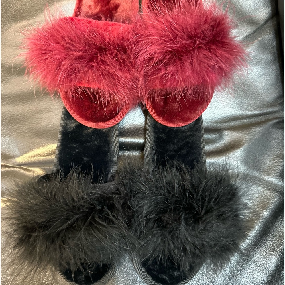 Slippers - Picture 2 of 4